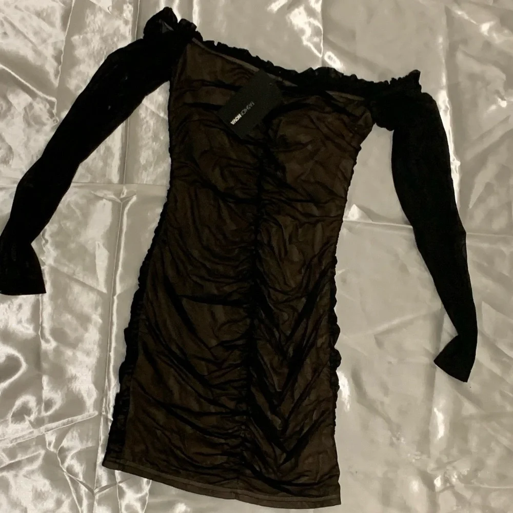 Laura Mesh Dress - Picture 4 of 5